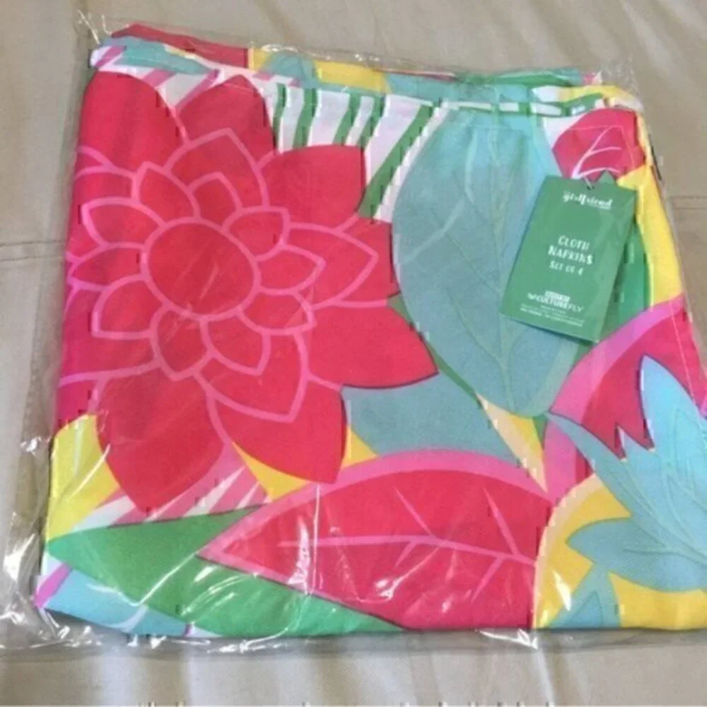 Set of 4 cloth napkins